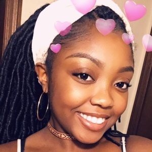 Meet your Posher, Neisa